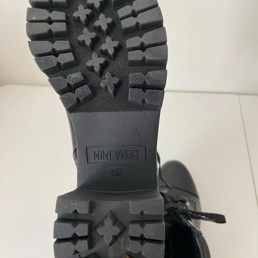 NWOT | Nine West women’s faux leather lace up combat zip boots wedge chunk heel - Picture 5 of 7